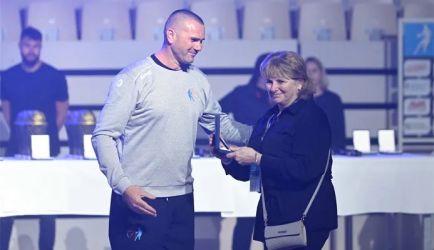 Nicky Shaw Nicky Shaw